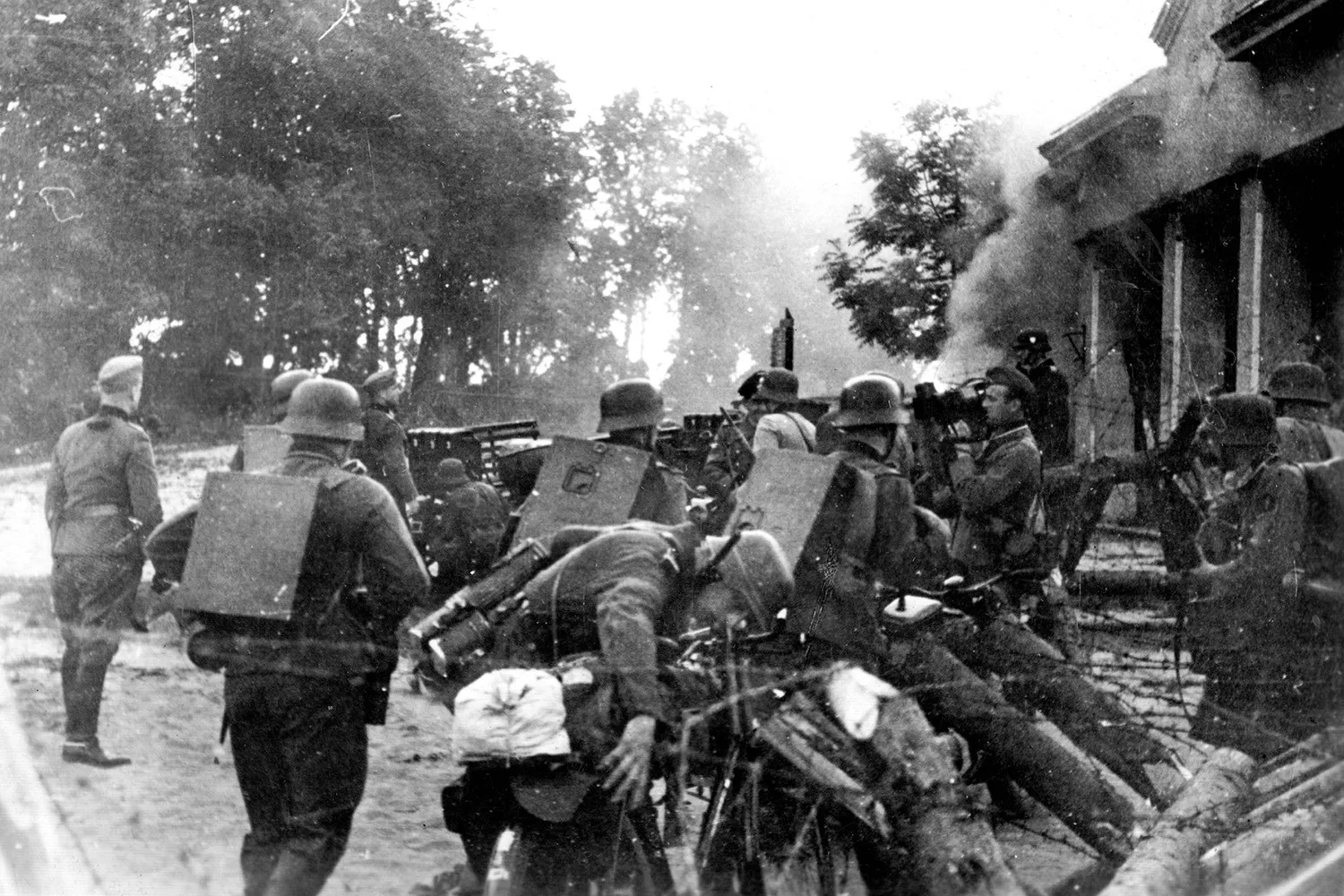 Фото 6. Солдаты вермахта переходят границу, Кибартай.jpg