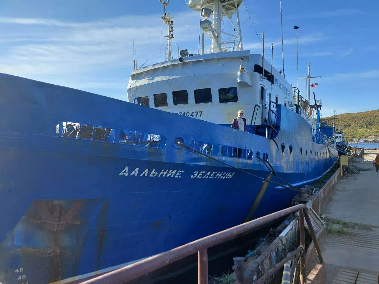 Рисунок 2. Научно-исследовательское судно.jpg