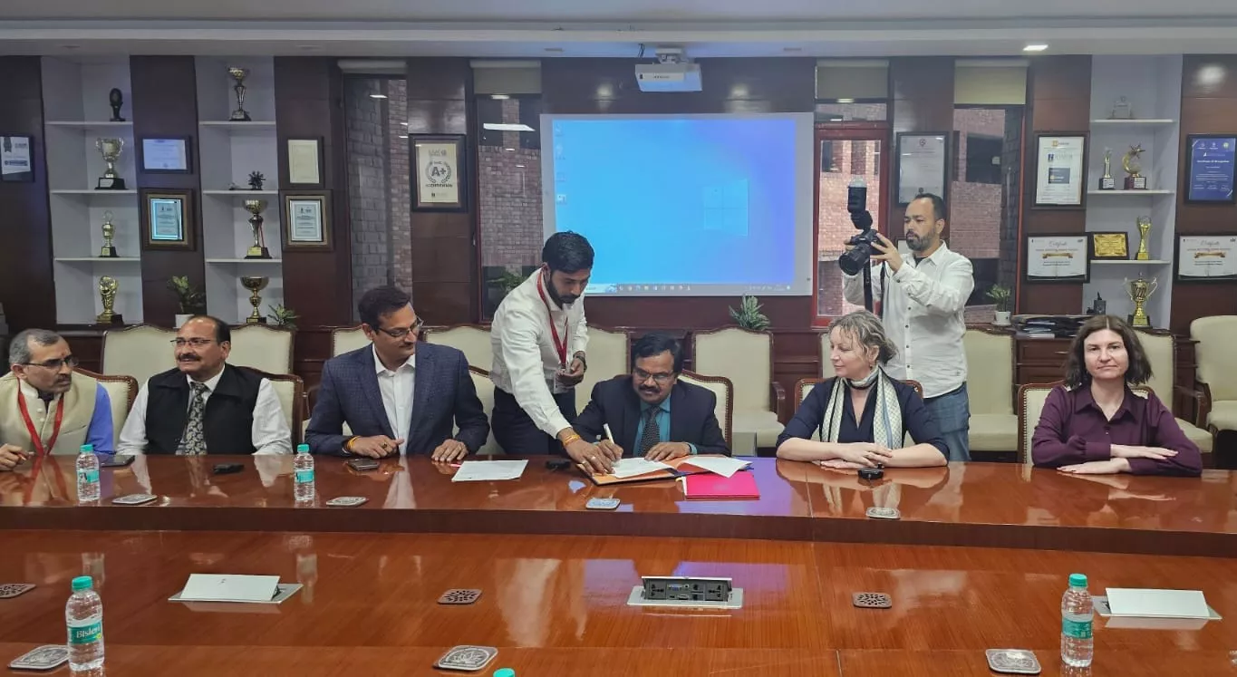 WhatsApp Image 2025-02-28 at 12.29.38_1.jpg