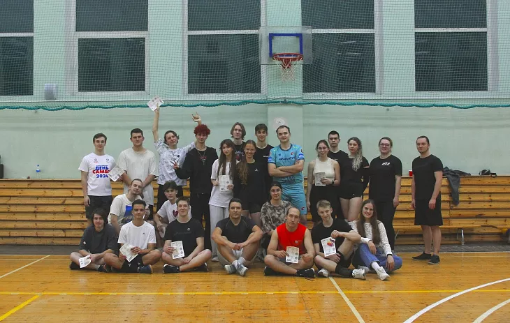 В Институте высоких технологий БФУ им. И. Канта прошли соревнования по волейболу |  1