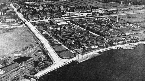 Инжиниринговый центр БФУ поможет восстановить здания калининградского вагоностроительного завода