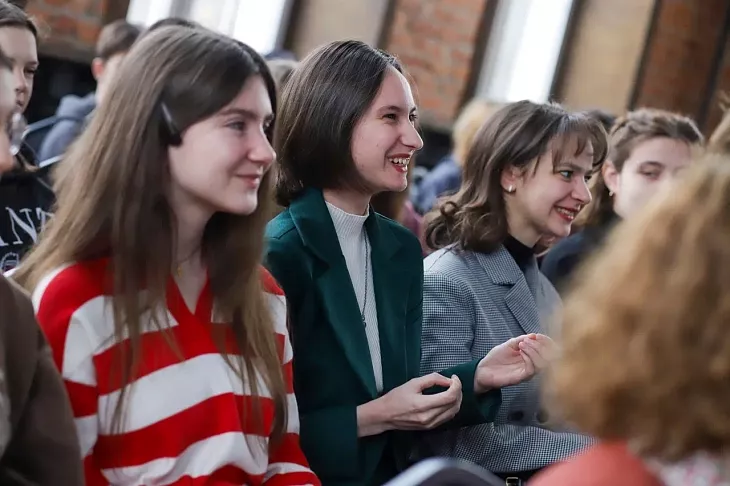 Любовь, нейросети и&nbsp;космос: три лекции от&nbsp;ученых БФУ прошли в&nbsp;Доме молодежи |  4