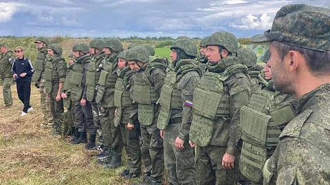 Отметка «отлично»: Максим Демин принял участие в военно-полевых сборах регионального отряда «БАРС»