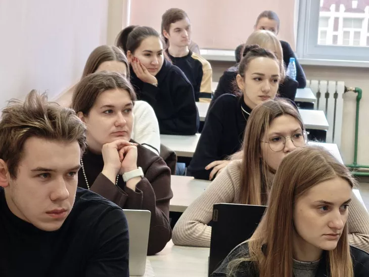Открытый диалог: как не стать жертвой телефонных мошенников и не попасть в сети террористов |  4