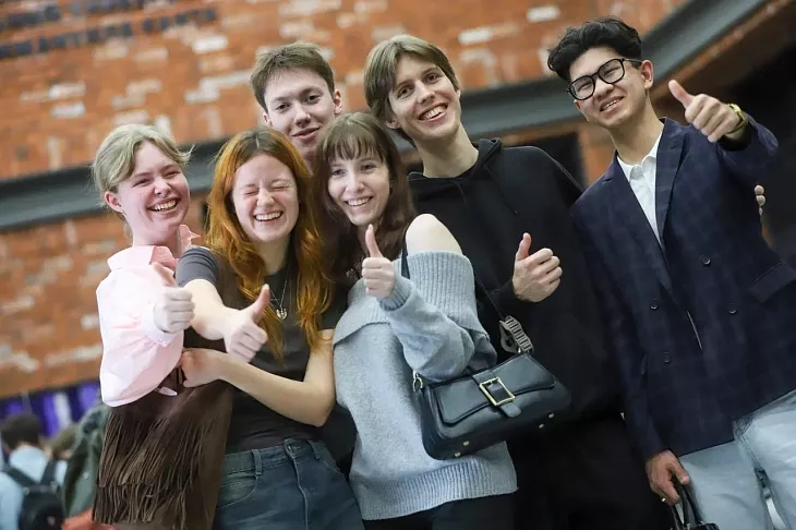 «Маркет вакансий» в&nbsp;БФУ им.&nbsp;И.&nbsp;Канта объединил более 300 студентов и&nbsp;16 предприятий региона |  1