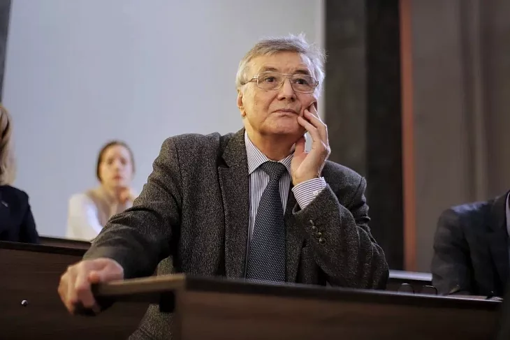 В БФУ открылась мемориальная конференция к 200-летию Густава Кирхгоффа |  4