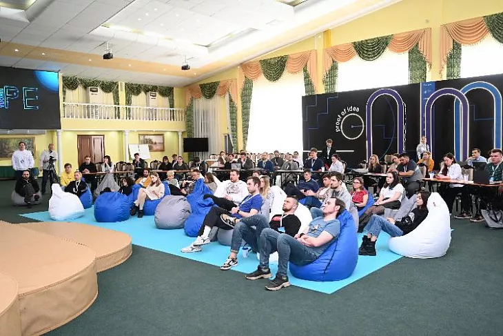 Аспирант БФУ принял участие в недельном интенсиве для молодых ученых «Школа PE» |  1