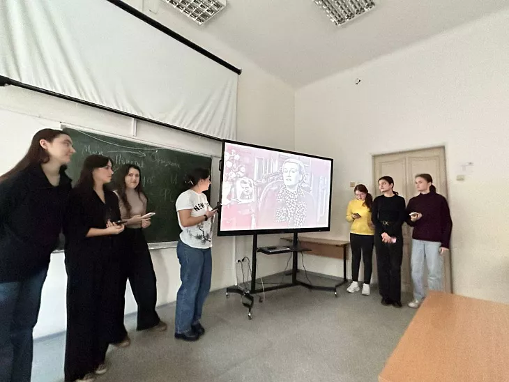 Ценностный якорь в&nbsp;эпоху цифры: в&nbsp;БФУ им.&nbsp;И.&nbsp;Канта студенты обсудили, как&nbsp;сохранить культурный код |  2