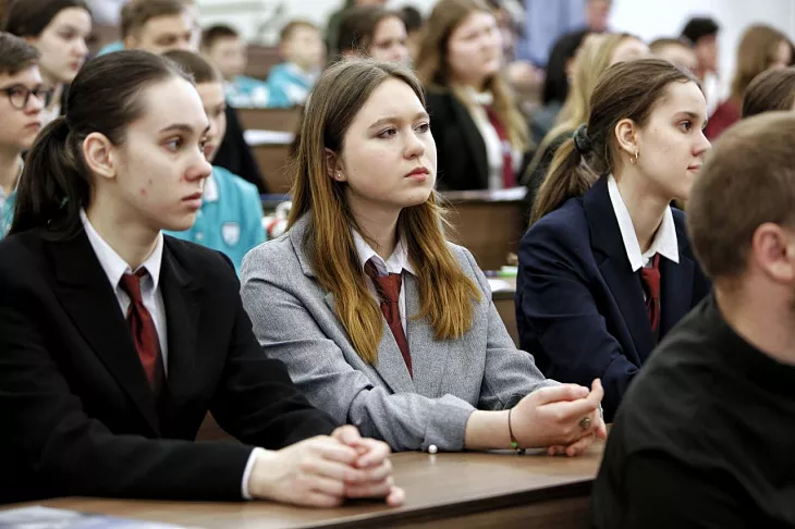 В БФУ открылся международный форум Детского общественного движения «Дипломаты будущего» |  12