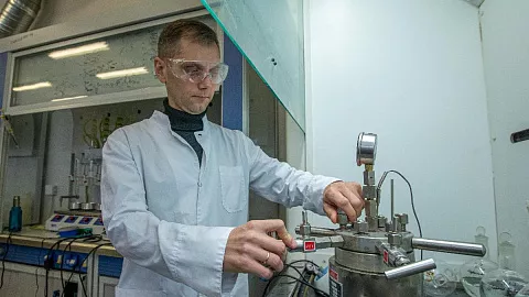 Ученые описали плюсы и минусы разных методов получения ценных соединений из микроводорослей