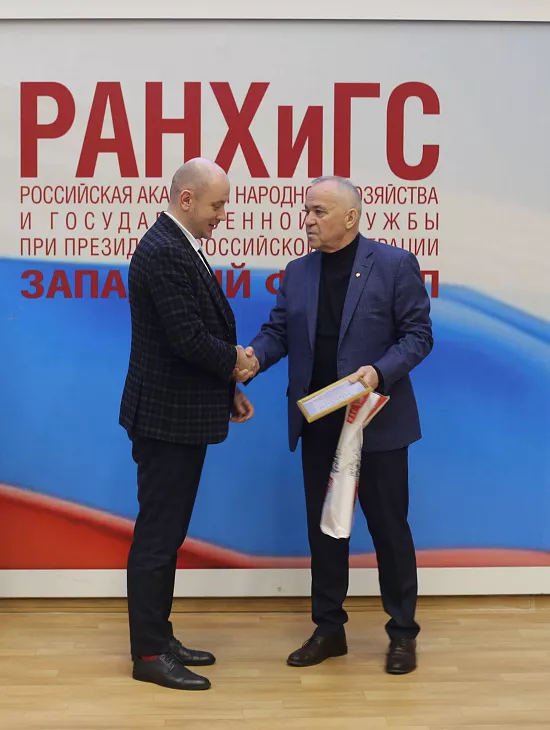 «Знание — сила»: научпоп-проекты доцента Кантианы отмечены благодарностью губернатора |  1