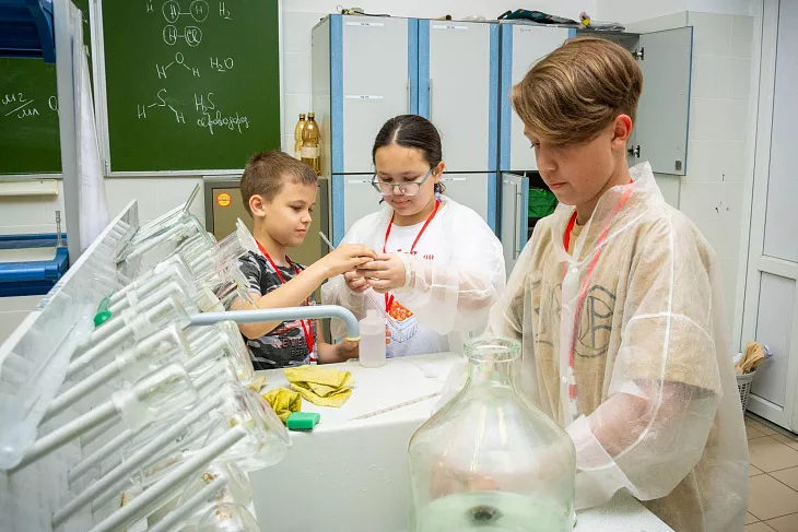 В центре развития современных компетенций детей завершилась летняя школа «Наука детям» |  1