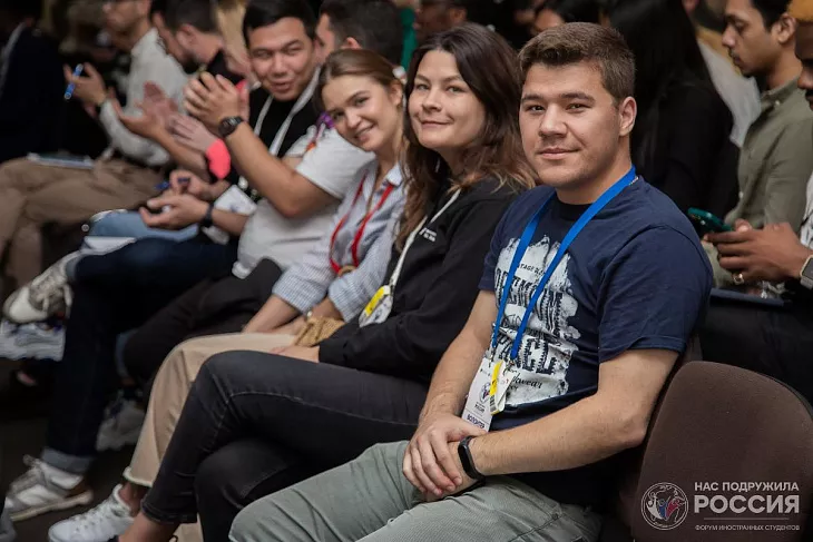 Иностранные студенты БФУ приняли участие в международном форуме «Нас подружила Россия» |  14