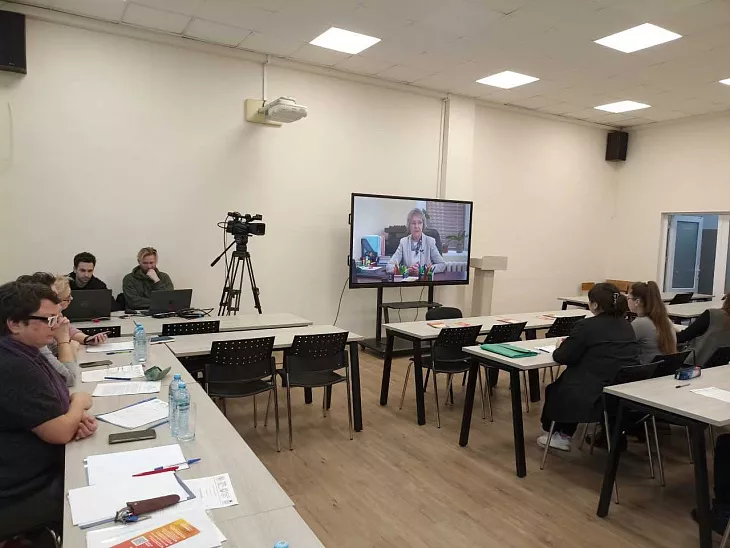 Студенты БФУ приняли участие в земельно-кадастровом диктанте |  1