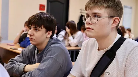 В БФУ им.&nbsp;И.&nbsp;Канта обсудили современные угрозы: как&nbsp;не&nbsp;стать жертвой вербовщиков и&nbsp;мошенников