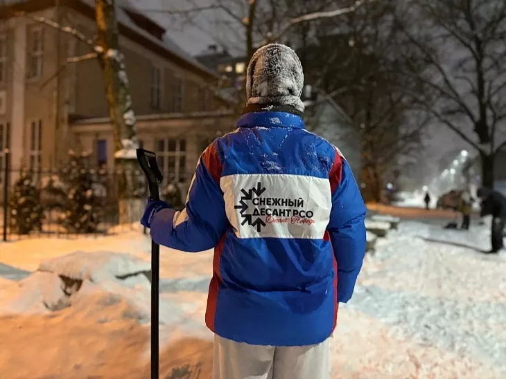 Студенты БФУ вышли на&nbsp;борьбу со&nbsp;снегом вместе с&nbsp;муниципальными службами |  5