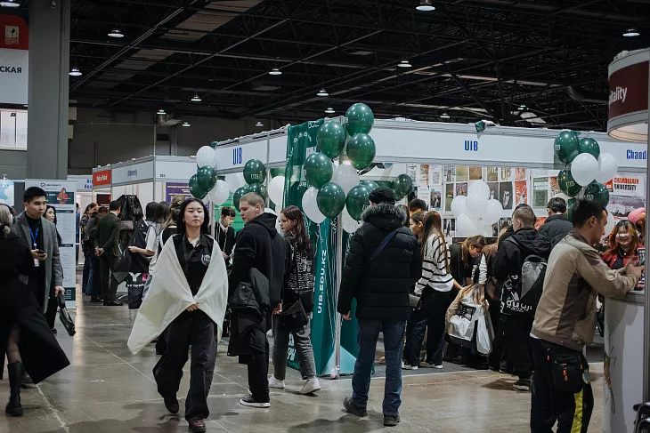 Представители БФУ им. И. Канта успешно представили университет на международной выставке в Алматы |  2
