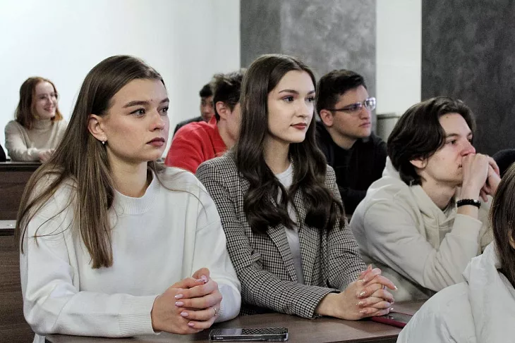 «Экономика сегодня» — сенатор от&nbsp;Калининградской области выступил с&nbsp;лекцией для&nbsp;студентов БФУ |  2