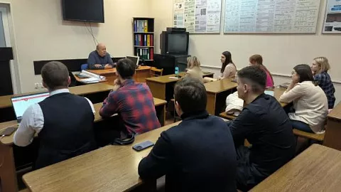 В БФУ им. И. Канта состоялся «Открытый диалог» с прокурором о правах граждан, безопасности на транспорте, о чести и долге юриста