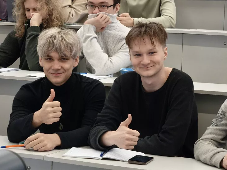 Герой нашего времени: Расим Баксиков отвечает на вопросы молодежи со всей страны |  2
