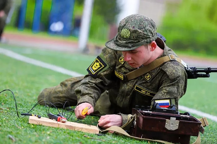 Стрельба, эстафеты, канат: в Военном учебном центре определили самый спортивный взвод |  6