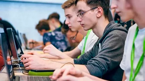 Цифровые кафедры БФУ откроют новую программу «Программирование и офисные приложения для не ИТ»