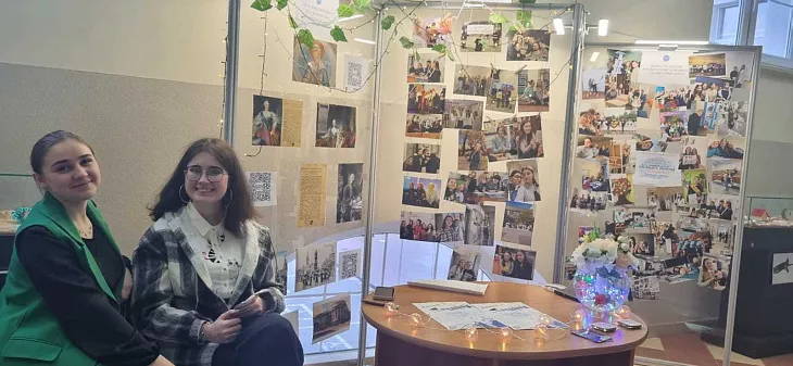 В Институте образования и гуманитарных наук День студента отметили хороводами и караваями |  4