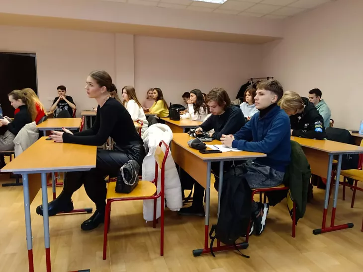 Итоги круглых столов в&nbsp;Западном филиале РАНХиГС: о&nbsp;традиционных семейных ценностях и&nbsp;гражданской идентичности |  1