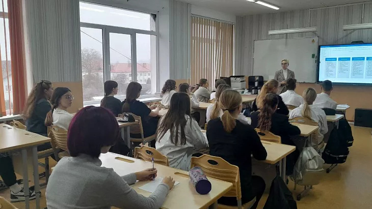 Вопросы профилактики деструктивного поведения подростков стали темой дискуссионной площадки «Открытый диалог»  |  2