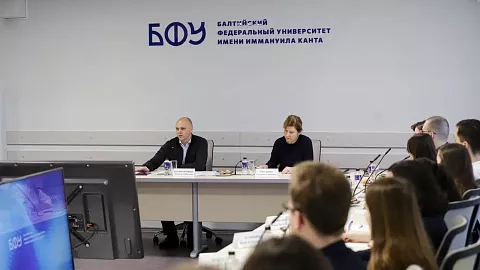 Ко Дню науки: молодые исследователи региона презентовали научно-технологические проекты губернатору 