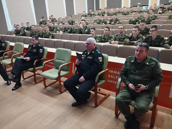 В Военном учебном центре БФУ им. И. Канта подвели итоги обучения |  1