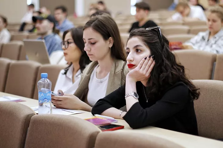 В БФУ стартовала школа критического мышления |  1