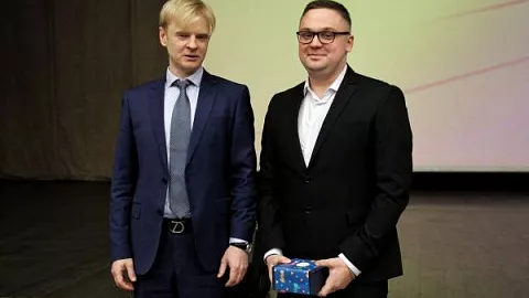 В БФУ поздравили сотрудников и аспирантов, защитивших диссертации на соискание степеней докторов и кандидатов наук