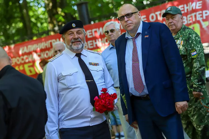 Максим Демин на митинге в честь Дня ветеранов боевых действий |  2