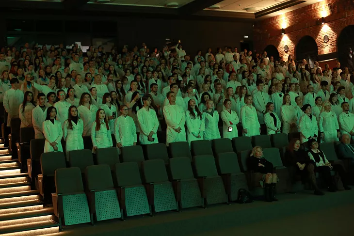 В БФУ им. И. Канта отметили День белого халата |  3