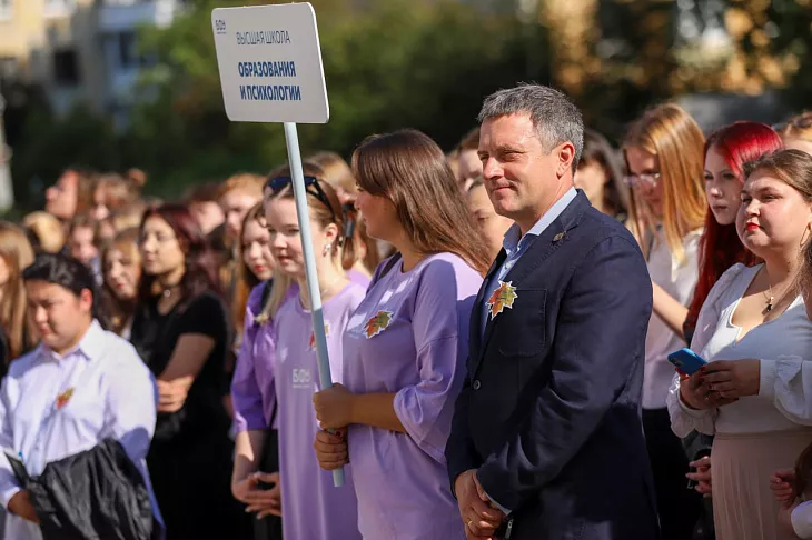 В Институте образования и гуманитарных наук БФУ им. И. Канта прошла торжественная линейка |  6