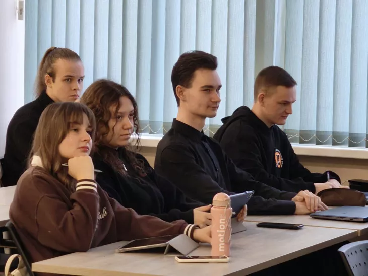 Открытый диалог: подполковник полиции рассказала студентам БФУ об&nbsp;истинных масштабах наркоугрозы |  2