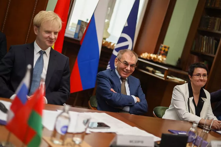 БФУ и&nbsp;Белорусский государственный университет подписали дорожную карту о&nbsp;сотрудничестве |  10