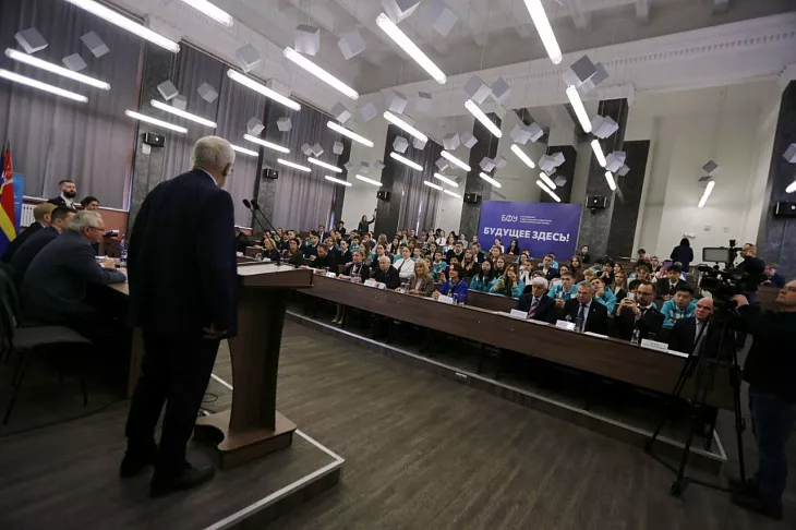 В БФУ открылся международный форум Детского общественного движения «Дипломаты будущего» |  14