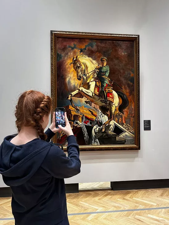 Арт-прогулка по Третьяковской галерее для студентов Высшей школы живых систем |  1
