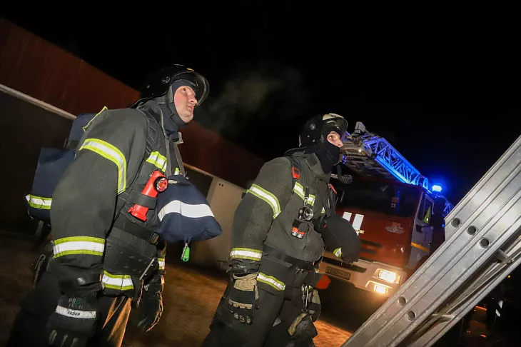 Дым из окон общежития: в БФУ им. И. Канта прошла тренировка эвакуации при пожаре |  4