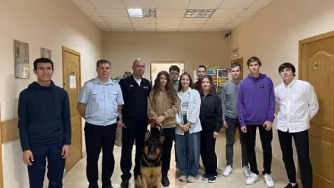 Транспортные полицейские провели для студентов БФУ практико-ориентированное занятие