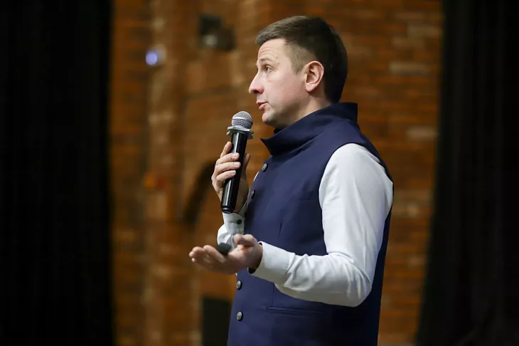 Переезд в новый кампус, структура студенческого соуправления и стипендии: Максим Демин провел встречу со студентами вуза |  3