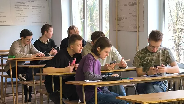 Представители БФУ и молодежной избирательной комиссии региона встретились со студентами КГТУ |  3