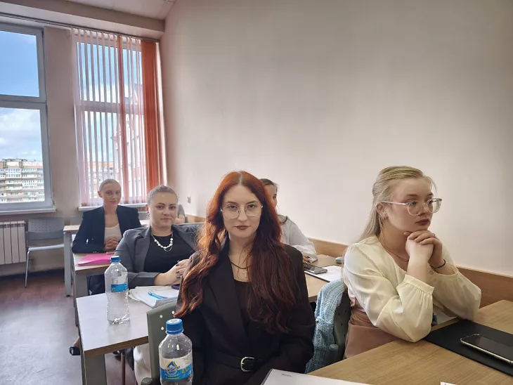 Будущие выпускники обсудили вопросы противодействия экстремизму  |  1