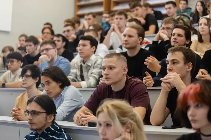 Встреча студентов БФУ с&nbsp;техническим директором ООО «Рэнера-Энертек»: перспективы трудоустройства и&nbsp;научно технического сотрудничества |  6