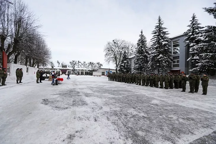 Для спецоперации: БФУ передал военнослужащим восстановленный автомобиль-амфибию и&nbsp;необходимое оборудование  |  3