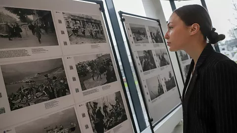 Уникальные фотоархивы войны: в БФУ им. И. Канта показали выставку «Освобождение. Мир народам»