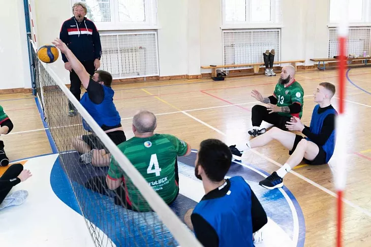 В БФУ им.&nbsp;И.&nbsp;Канта состоялся товарищеский матч по&nbsp;волейболу сидя |  4
