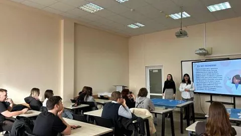 Студенты Высшей школы права провели профориентационную встречу со&nbsp;школьниками